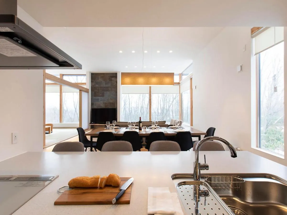 קוטצ'אן Aoyama Lodge 0*,  יפן